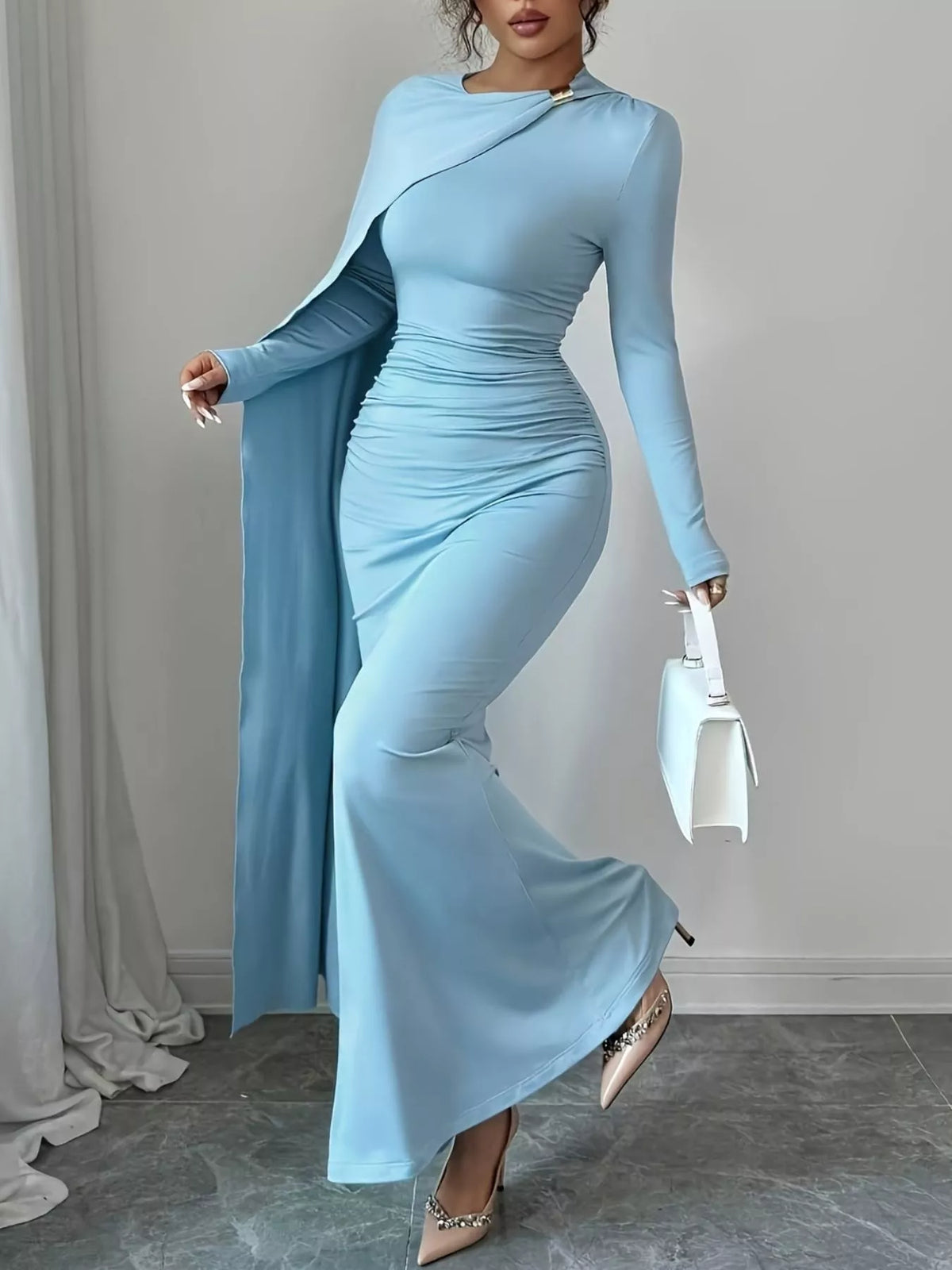 Muse Signature Collection Azure Muse Signature Gown – MAKASHOS